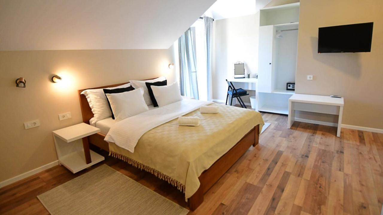Apartmani Zagi Rakovica Exterior foto